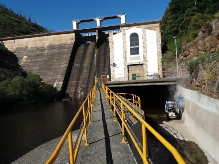 mantenimiento de canales hidráulicos en cantabria